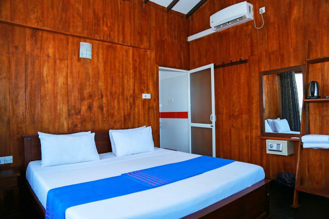 Hikka Ocean Resort Хіккадува Екстер'єр фото